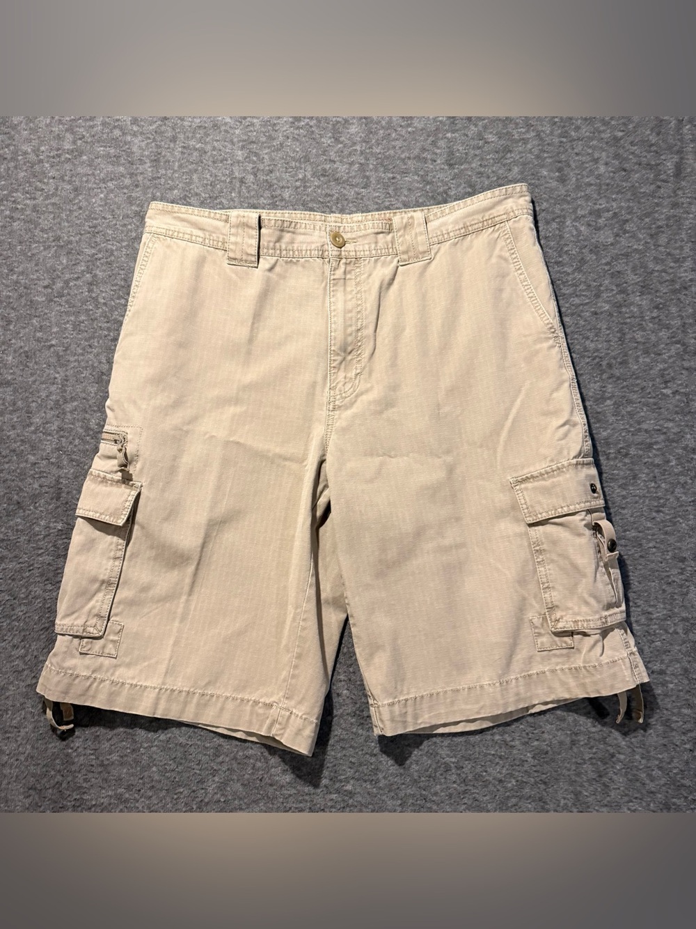 Eddie Bauer Vtg Cargo Shorts Mens 35 tan 100% Cotton 12" Long Y2K Hiking Outdoor